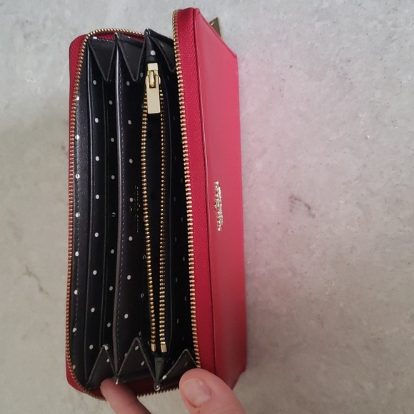 Kate spade red zip around wallet - Picture 3 of 4